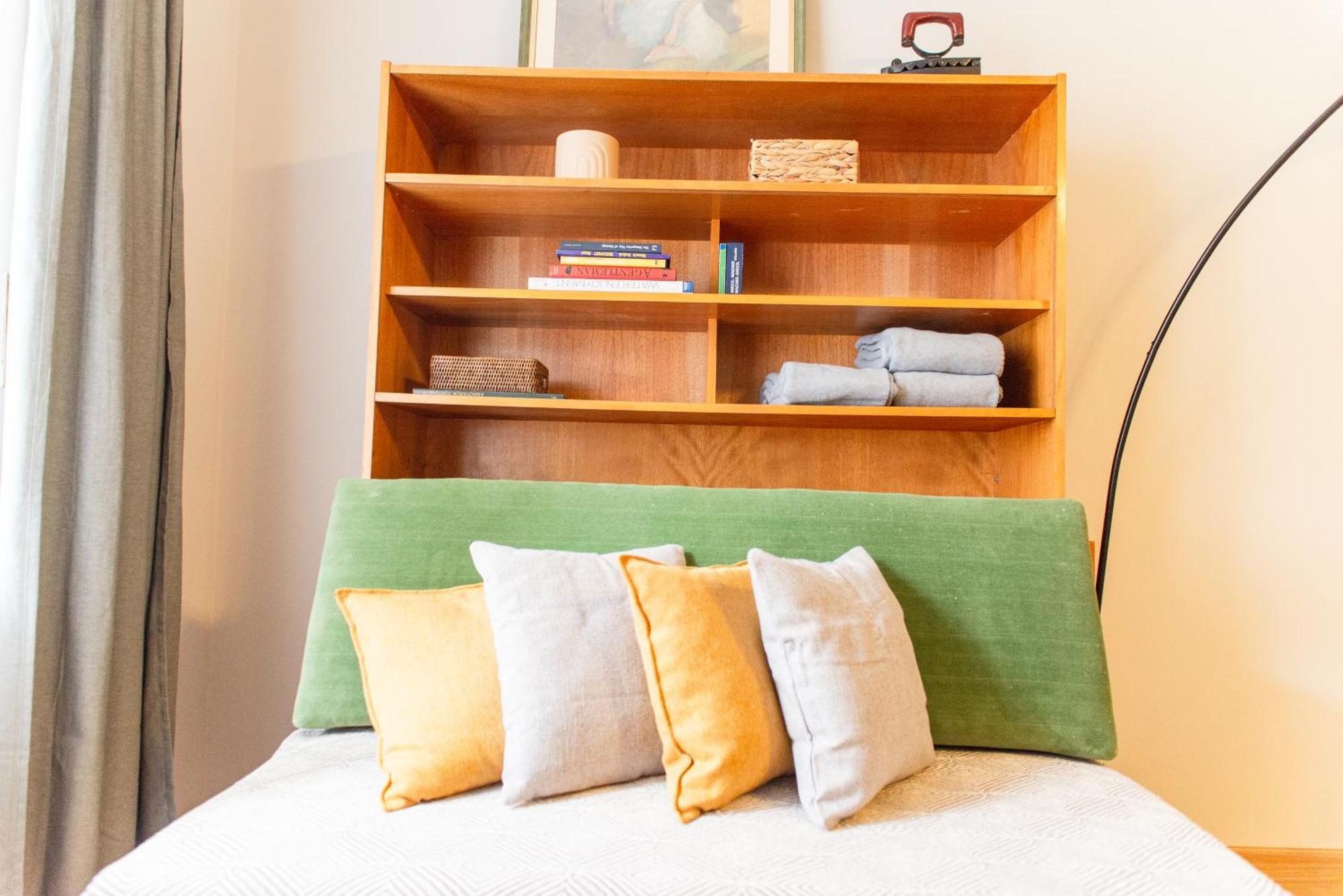 Spacious Family Suite Along River Side, In The Heart Of Buda Budapest Exterior foto