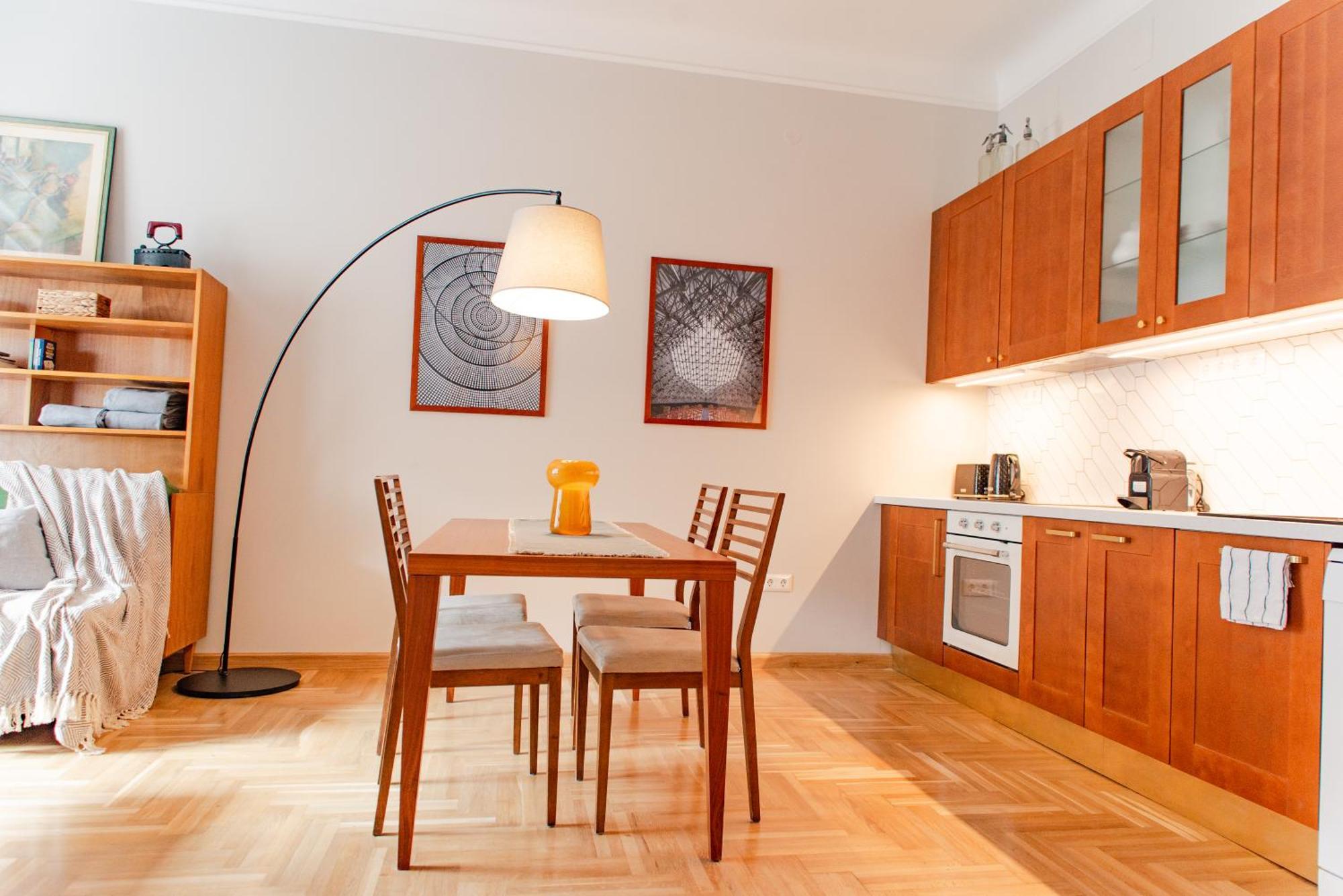 Spacious Family Suite Along River Side, In The Heart Of Buda Budapest Exterior foto