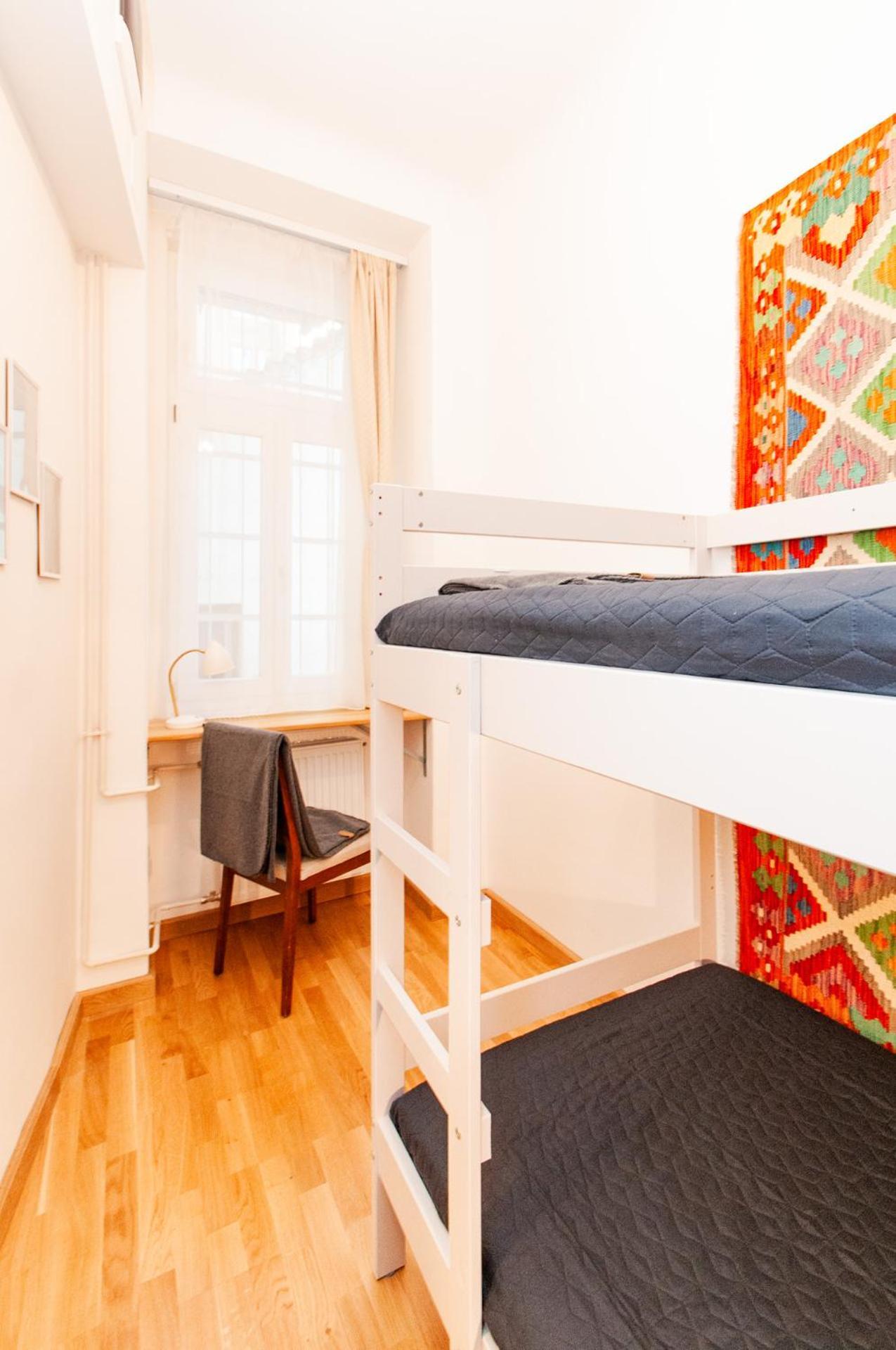 Spacious Family Suite Along River Side, In The Heart Of Buda Budapest Exterior foto